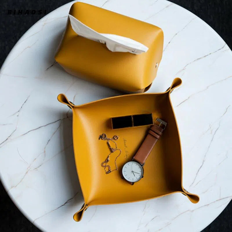 Bandeja Decorativa Minimalista em Couro – Sofisticação e Estilo para Seu Ambiente